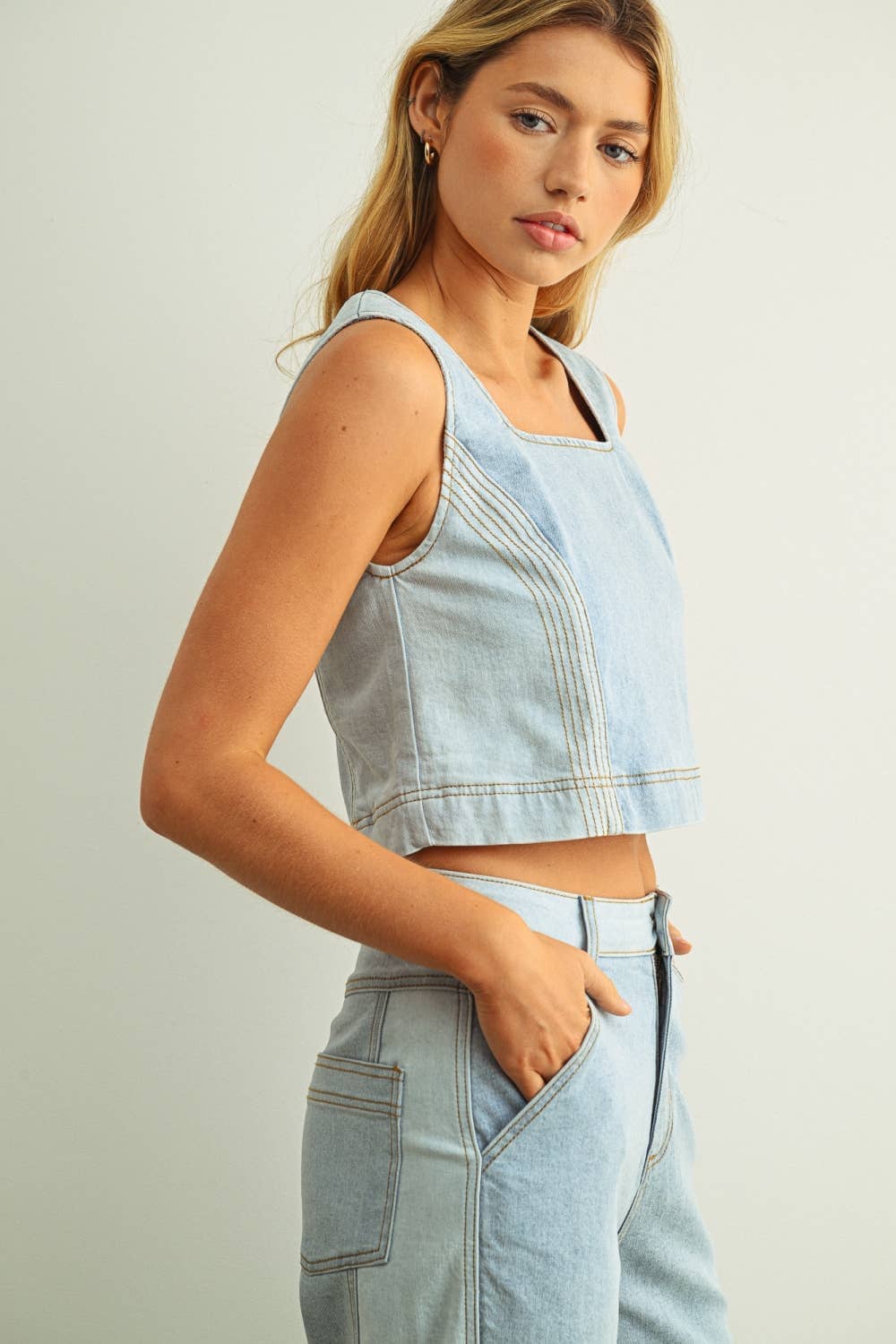 T5886ST DENIM COLOR BLOCKED SLEEVELESS TOP: MIX DENIM / S