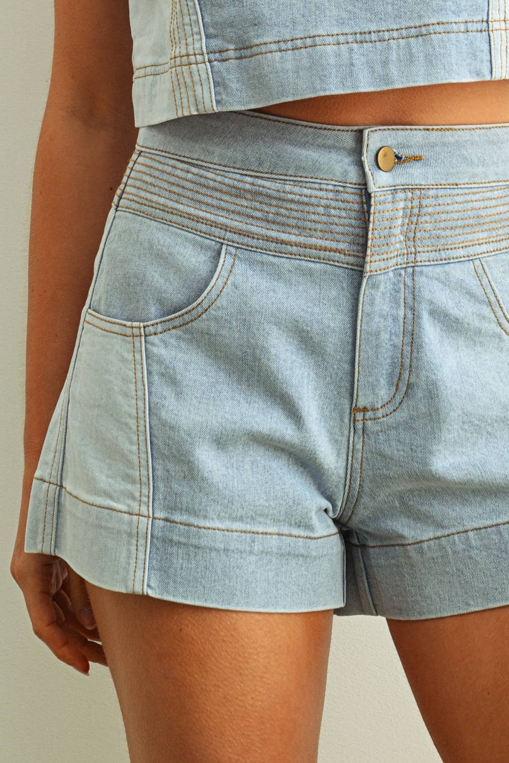 P5887ST DENIM COLOR BLOCKED SHORTS: MIX DENIM / S