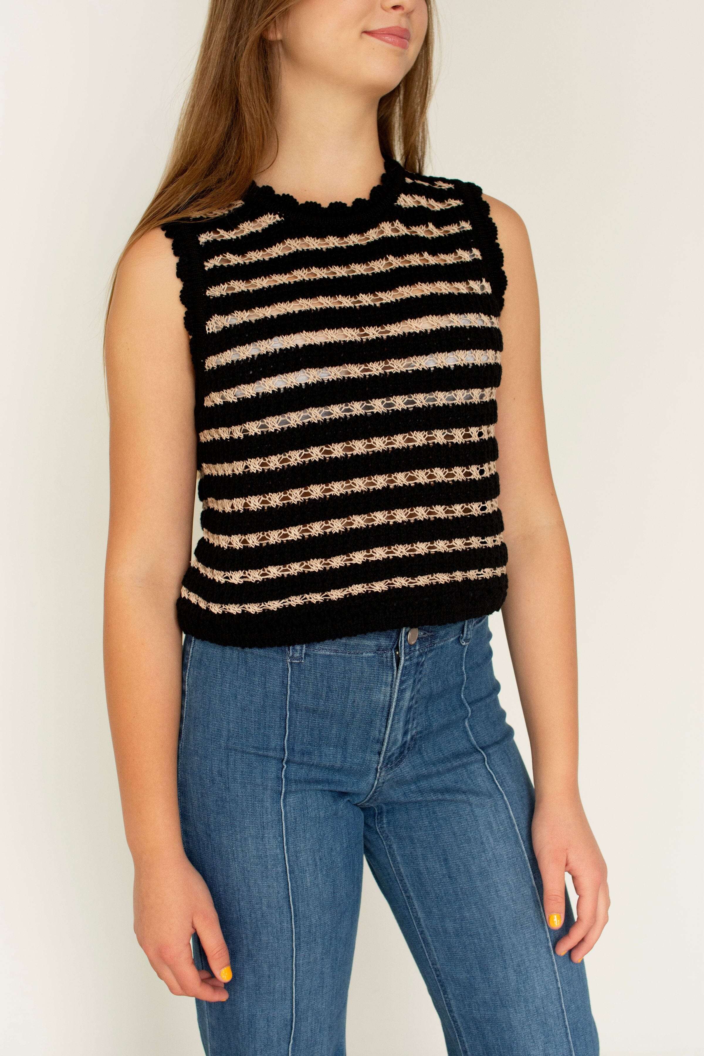Scalloped Striped Crochet Knit Crop Top - Black/Tan