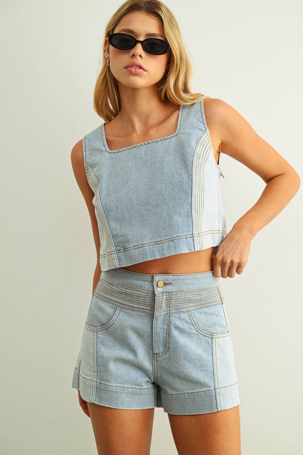 T5886ST DENIM COLOR BLOCKED SLEEVELESS TOP: MIX DENIM / S