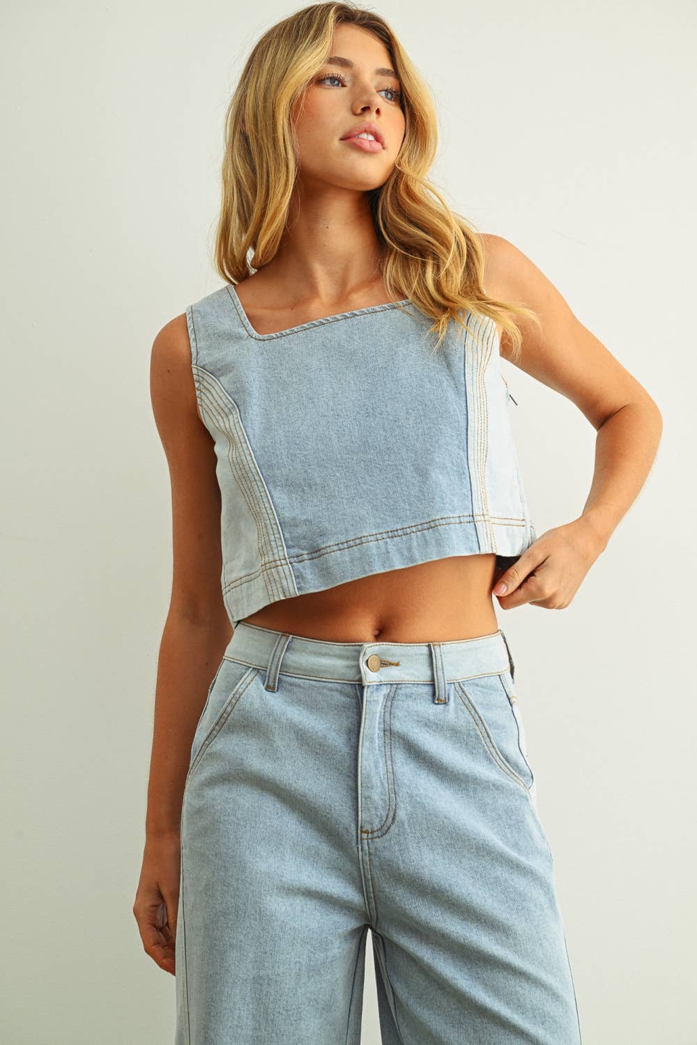 T5886ST DENIM COLOR BLOCKED SLEEVELESS TOP: MIX DENIM / S