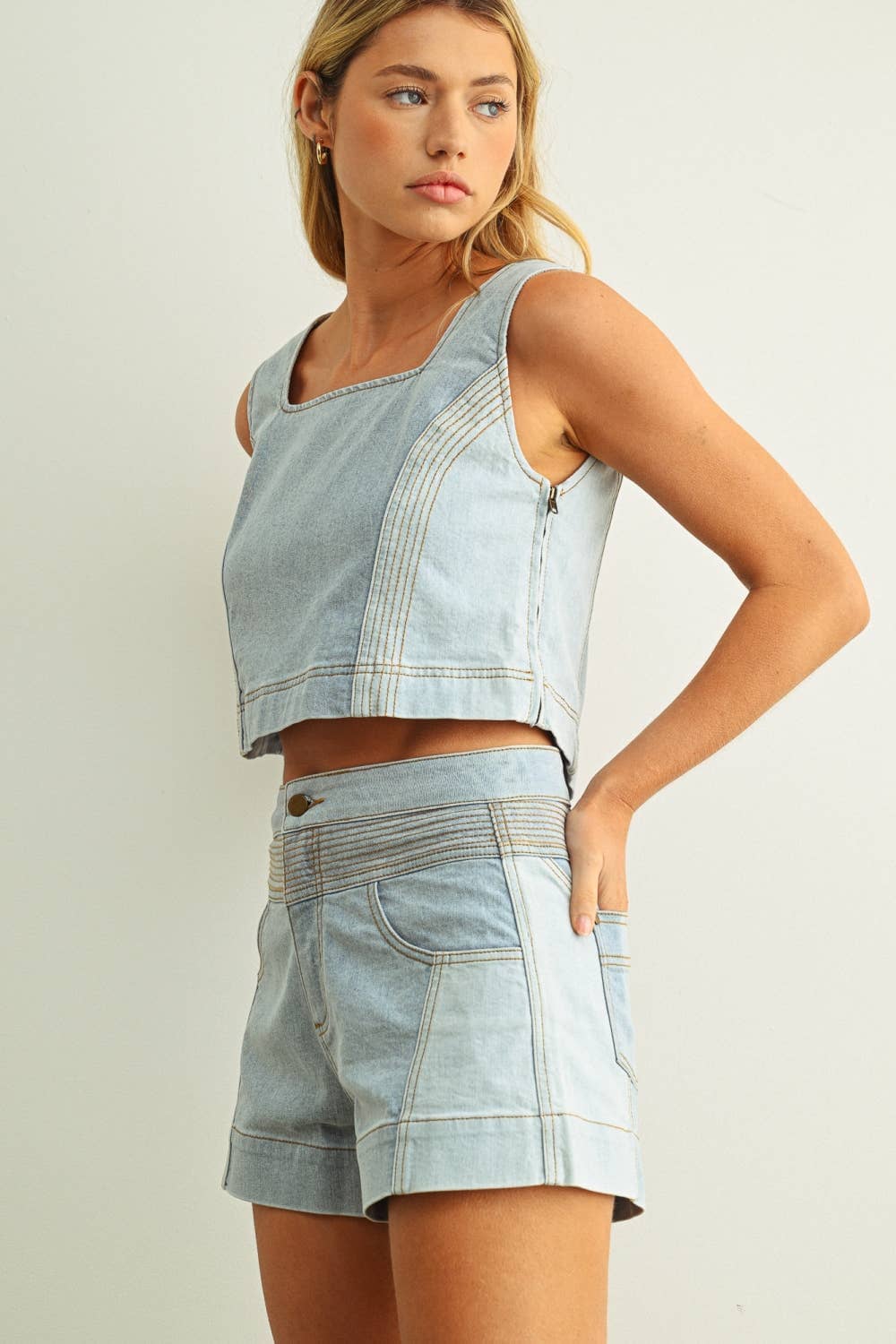 T5886ST DENIM COLOR BLOCKED SLEEVELESS TOP: MIX DENIM / S