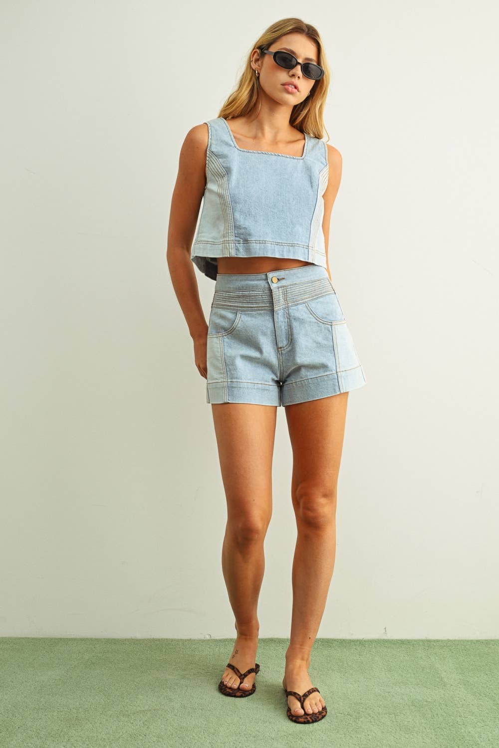 T5886ST DENIM COLOR BLOCKED SLEEVELESS TOP: MIX DENIM / S