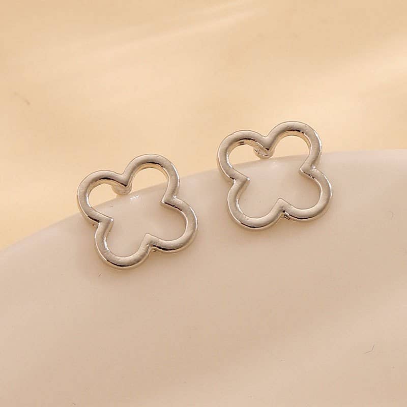 Silver Tarnish Free Waterproof Clover Stud Earrings